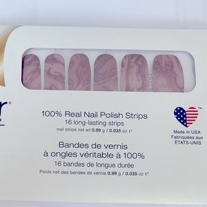 Color Street Nail Art Strips: A Stone’s Throw